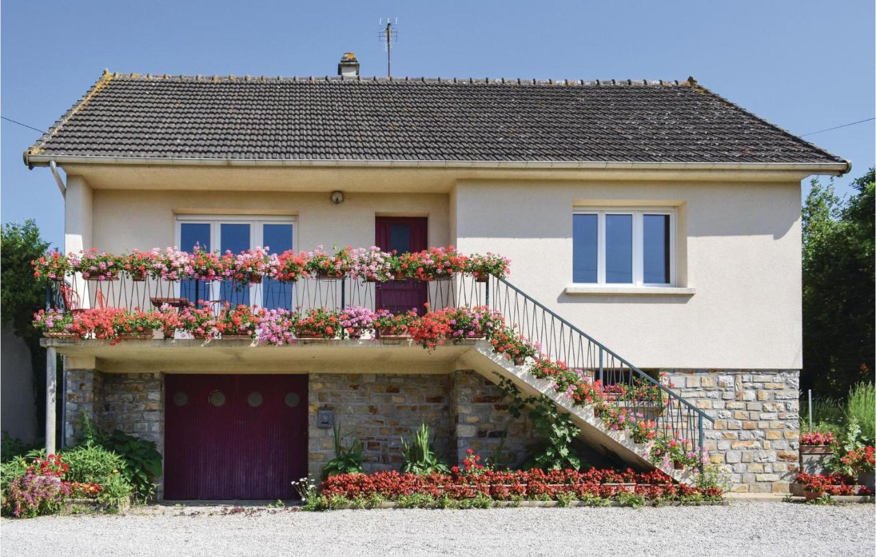 Holiday Home In Montsernelle Lithaire 외부 사진