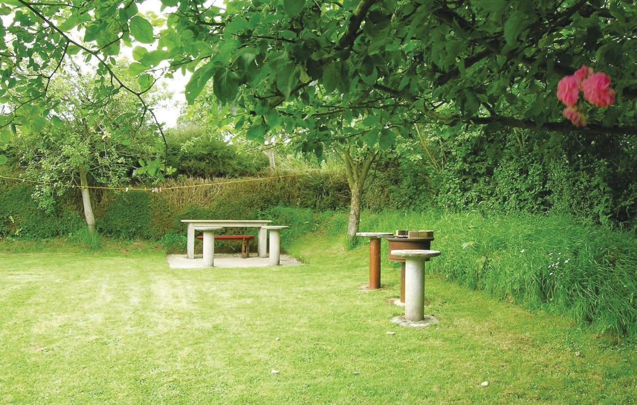 Holiday Home In Montsernelle Lithaire 외부 사진