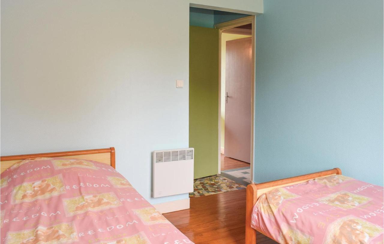 Holiday Home In Montsernelle Lithaire 외부 사진
