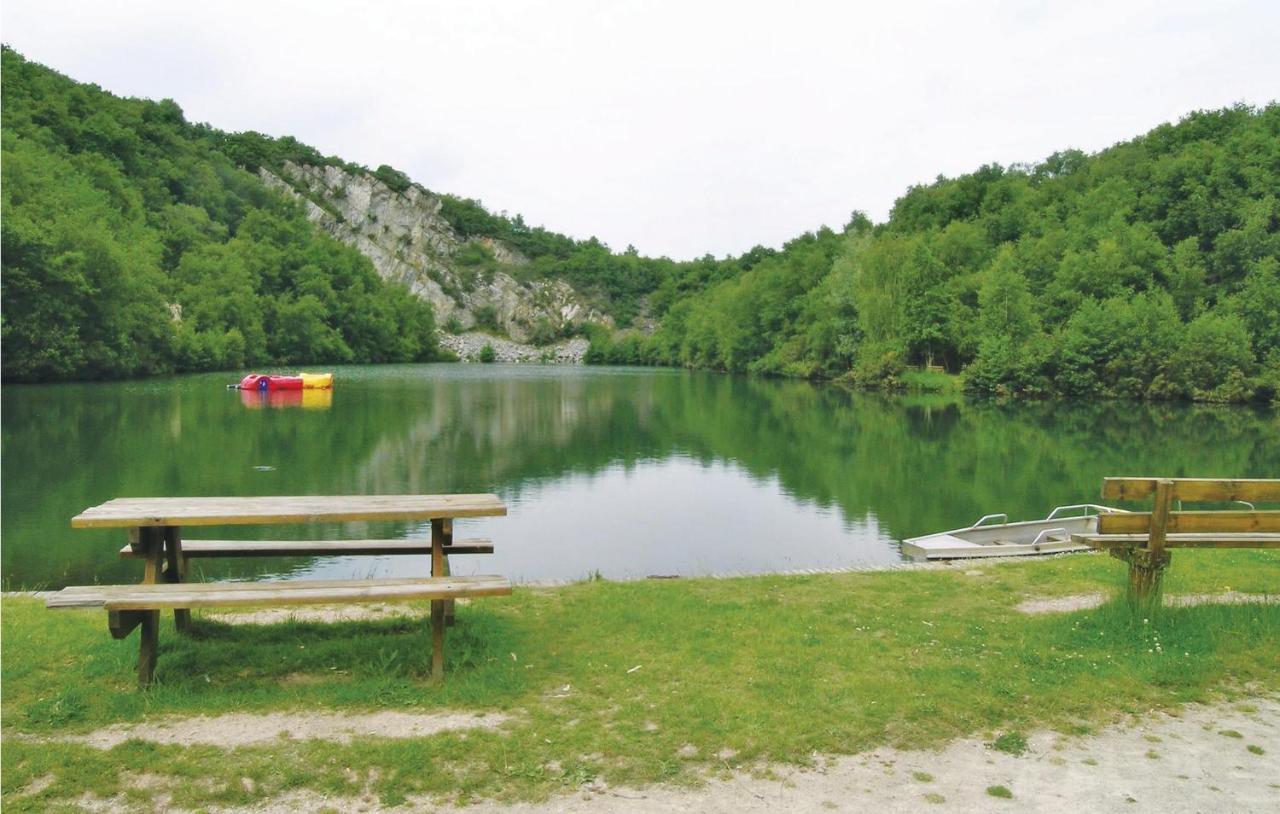 Holiday Home In Montsernelle Lithaire 외부 사진
